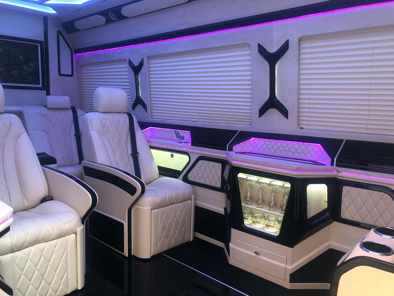Mercedes V Class 4
